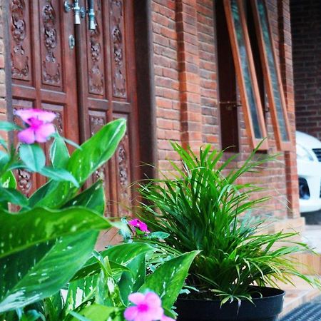 Berkah Homestay Магеланг Экстерьер фото