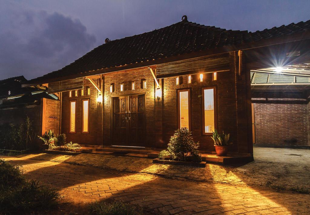 Berkah Homestay Магеланг Экстерьер фото